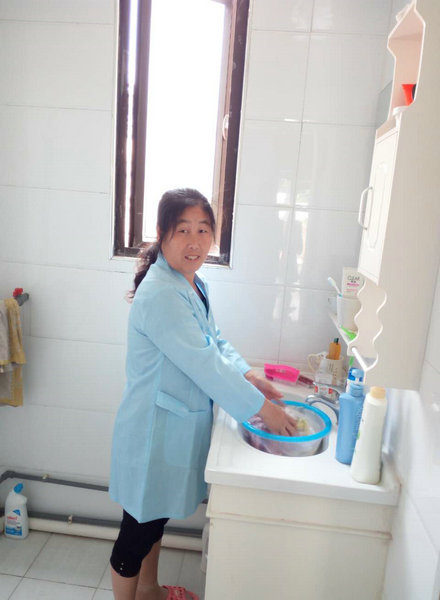 衣服清洗中
